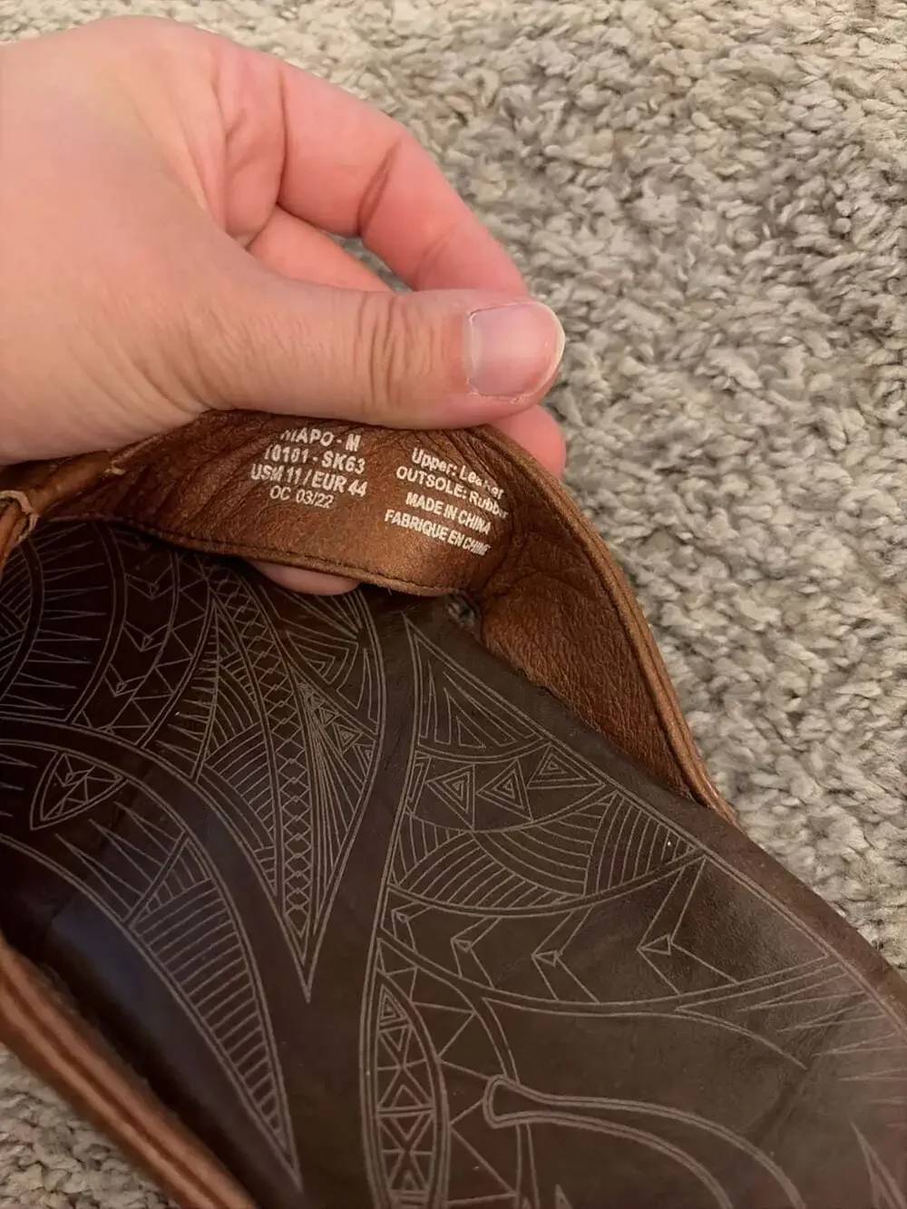 OluKai Hiapo Men's Leather Sandals - Rum/Dark Wood